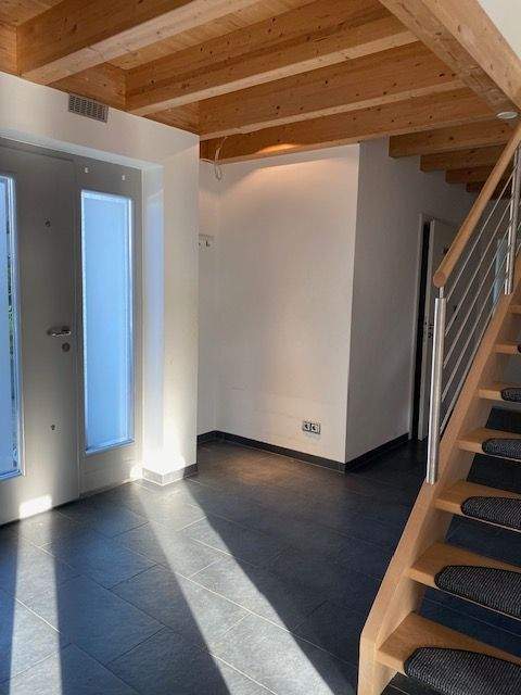 Immobilie in Weimar (Lahn) - Modernes Einfamilienhaus mit schöner Ausstattung zu verkaufen - Bild 2