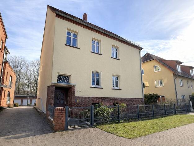 Mehrfamilienhaus zum Kauf 339.000 € 7 Zimmer 197,6 m² 685 m² Grundstück Neustadt Brandenburg an der Havel 14776