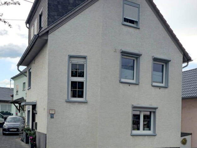Einfamilienhaus zum Kauf provisionsfrei 250.000 € 6 Zimmer 110 m² 119 m² Grundstück Stiegelsweg 2 Heimbach-Weis Neuwied 56566