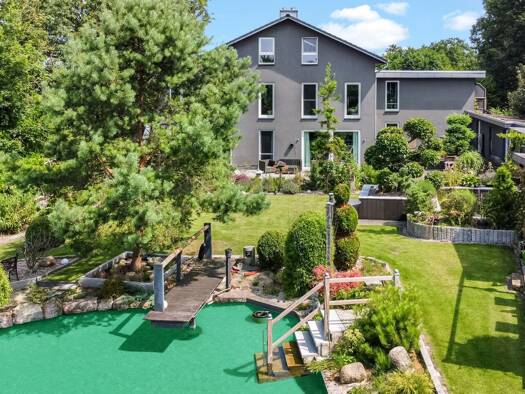 Haus zum Kauf 1.490.000 € 17 Zimmer 609 m² 2.832 m² Grundstück Aukrug 24613