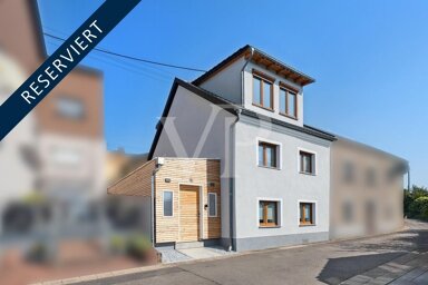 Doppelhaushälfte zum Kauf 199.000 € 6 Zimmer 115 m² 180 m² Grundstück Schmelz Schmelz / Außen 66839