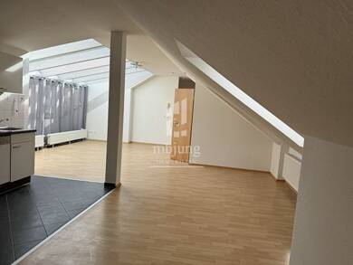 Wohnung zur Miete 750 € 3 Zimmer 90 m² Dachgeschoss Geislingen Geislingen an der Steige 73312