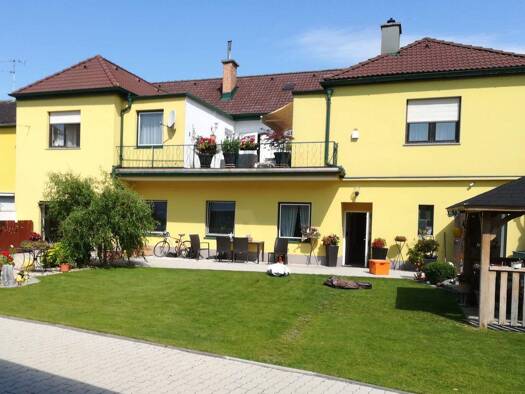 Haus zum Kauf 520.000 € 13 Zimmer 310 m² 900 m² Grundstück Sankt Georgen am Leithagebirge 7000