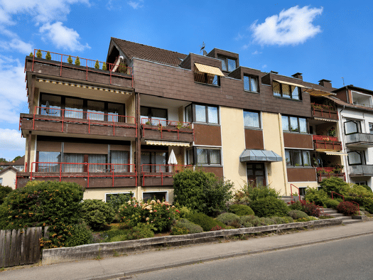 Wohnung zum Kauf 139.000 € 3 Zimmer 82 m² Geschoss 4/4 frei ab sofort Bad Pyrmont Bad Pyrmont 31812
