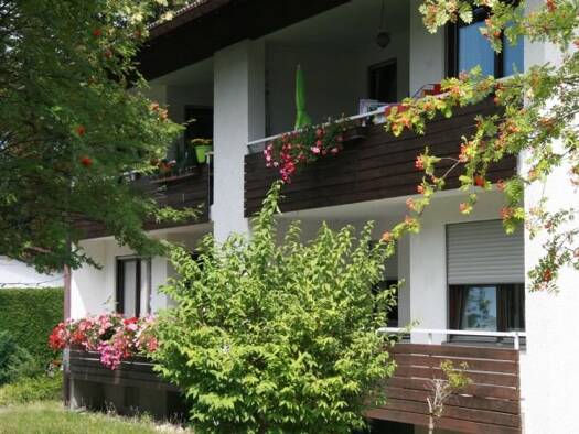 Wohnung zur Miete 595 € 1 Zimmer 40 m² Geschoss 2/3 frei ab 01.04.2026 Aschau Aschau im Chiemgau 83229