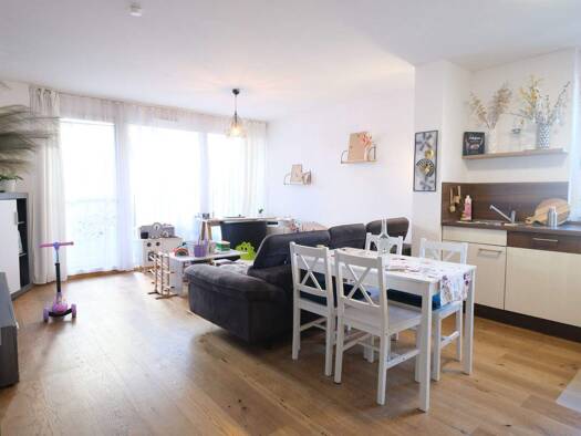 Studio zum Kauf 287.000 € 3 Zimmer 72 m² EG Deggendorf 94469