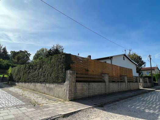 Einfamilienhaus zum Kauf provisionsfrei 115.000 € 150 m² 577 m² Grundstück An der Karlsquelle 31 Apolda Apolda 99510