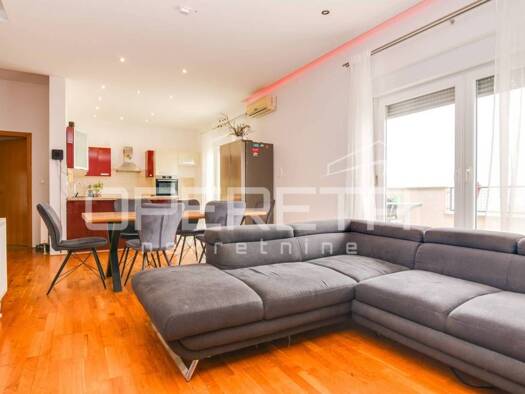 Haus zur Miete 3.000 € 6 Zimmer 400 m² Zagreb