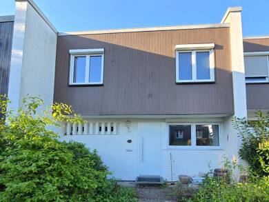 Haus zur Miete 1.250 € 4 Zimmer 120 m² 222 m² Grundstück frei ab sofort Ostpreußenweg 5 Coburg Coburg 96450