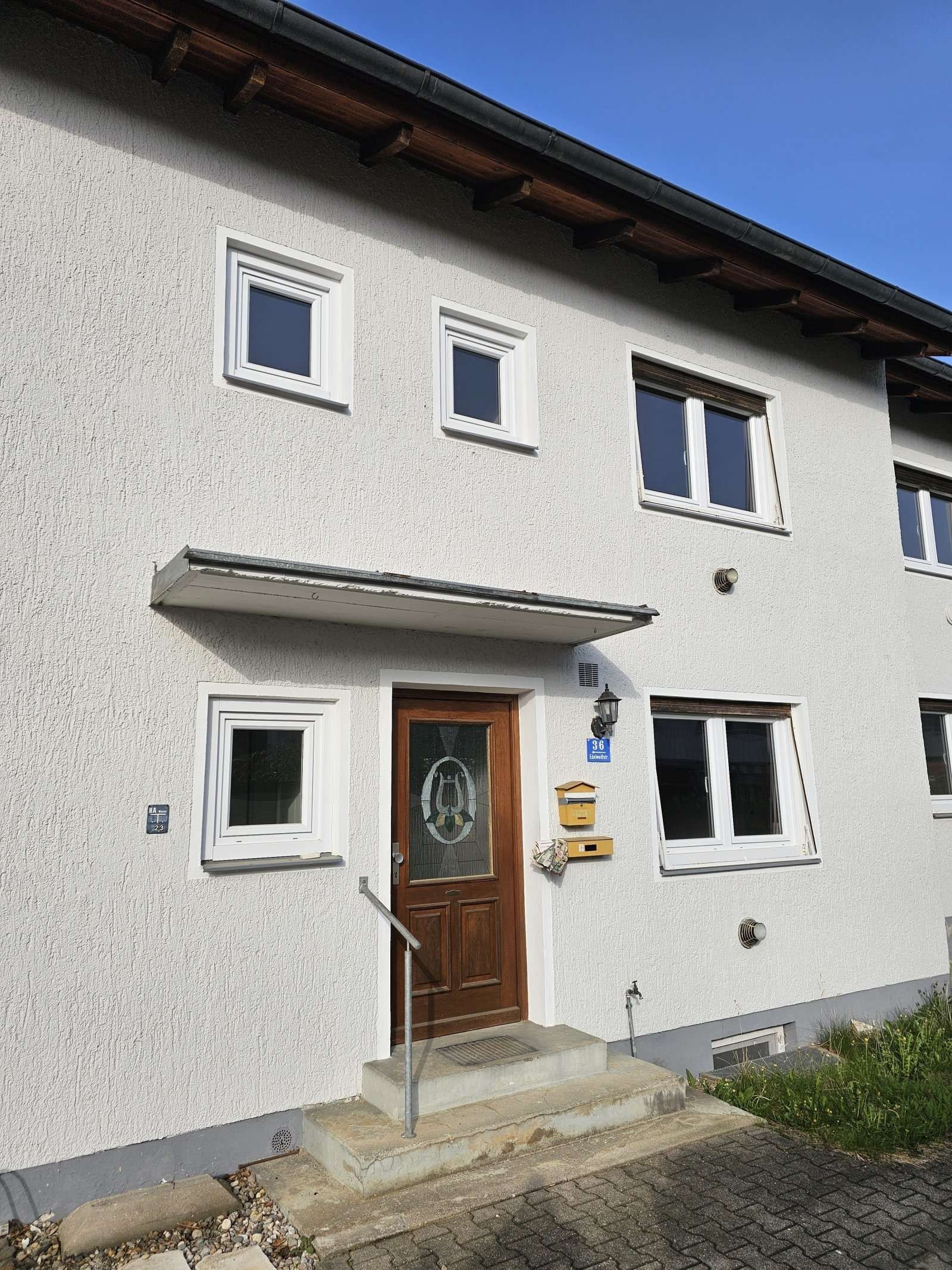 Reihenmittelhaus zum Kauf 275.000 € 4 Zimmer 101,2 m²<br/>Wohnfläche 268,2 m²<br/>Grundstück West Waldkraiburg 84478