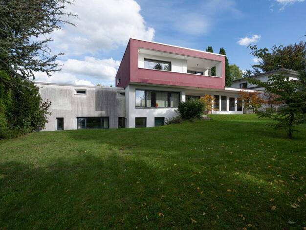 Haus zum Kauf 1.540.000 € 7 Zimmer 243 m² 862 m² Grundstück Zorneding 85604