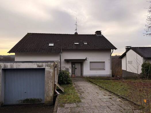 Mehrfamilienhaus zum Kauf 335.000 € 11 Zimmer 331 m² 865 m² Grundstück Herchen Windeck 51570