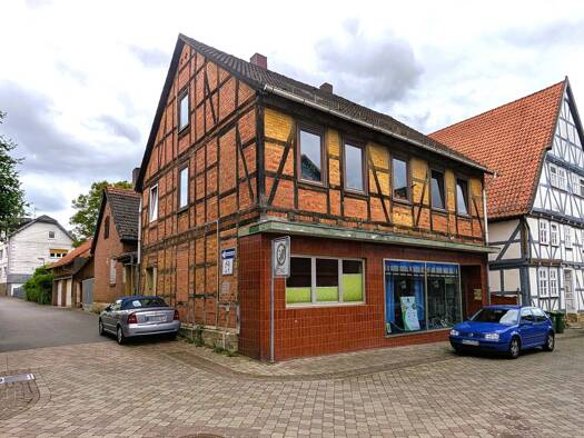 Einfamilienhaus zum Kauf 149.000 € 5 Zimmer 160 m² 300 m² Grundstück Immenhausen 34376