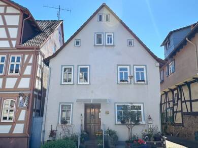 Einfamilienhaus zum Kauf 230.000 € 6 Zimmer 130 m² 170 m² Grundstück Steinau Steinau an der Straße 36396