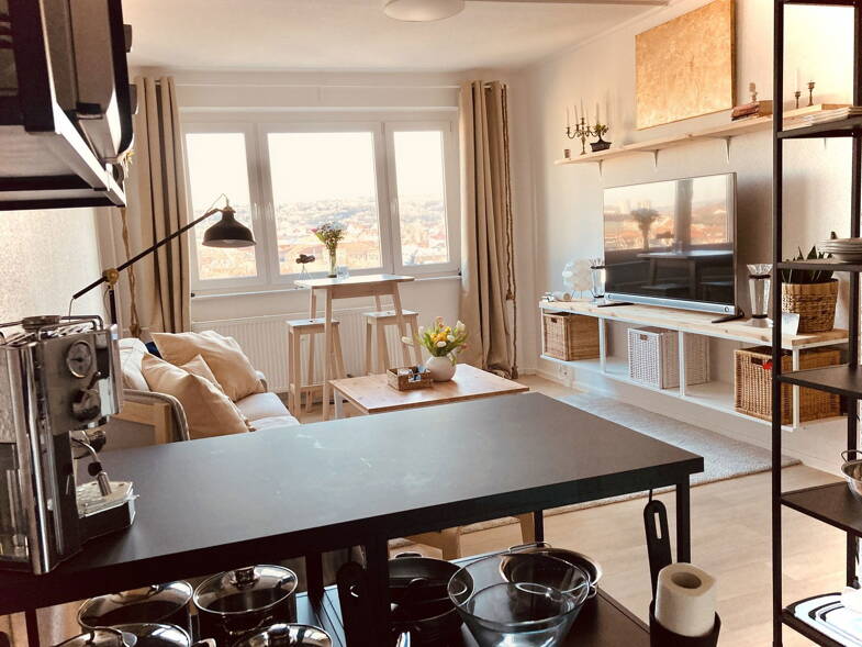 Wohnung zur Miete 768 € 2 Zimmer 42 m² Dachgeschoss frei ab 15.06.2025 Altstadt Erfurt 99084
