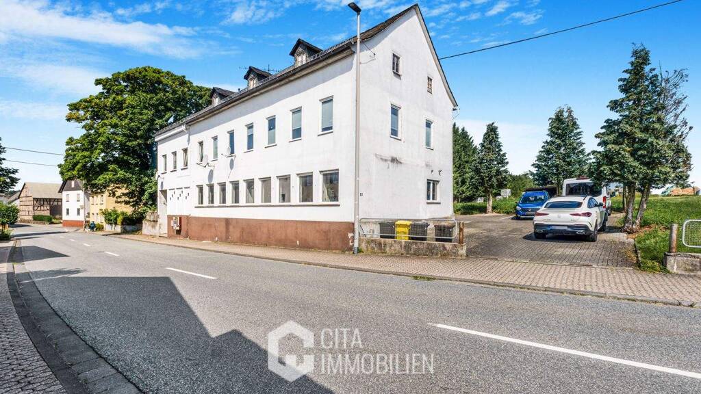 Mehrfamilienhaus zum Kauf 310.000 € 11 Zimmer 303,8 m² 718 m² Grundstück Bogel 56357