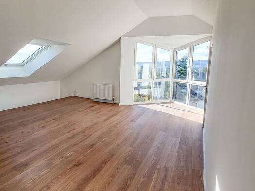 Maisonette zur Miete 1.075 € 3 Zimmer 78 m² Geschoss 3/4 frei ab sofort Autunstraße 5 Ingelheim am Rhein 55218