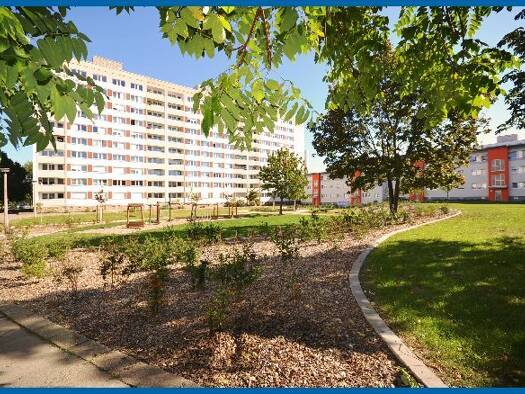 Wohnung zur Miete 520 € 3 Zimmer 80,3 m² 8. Geschoss Bahnhofstraße 9 Innenstadt Riesa 01587
