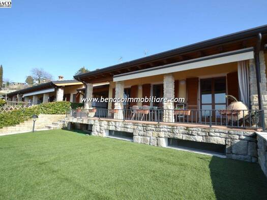 Doppelhaushälfte zum Kauf 590.000 € 2 Zimmer 155 m² 100 m² Grundstück frei ab sofort San Zeno di Montagna 37010