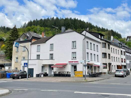 Mehrfamilienhaus zum Kauf 295.000 € 6 Zimmer 316 m² 272 m² Grundstück Neuerburg 54673