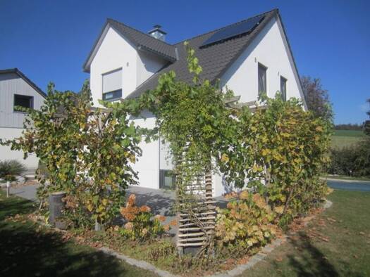 Einfamilienhaus zum Kauf 669.000 € 6 Zimmer 170 m² 618 m² Grundstück Jellenkofen Ergoldsbach 84061