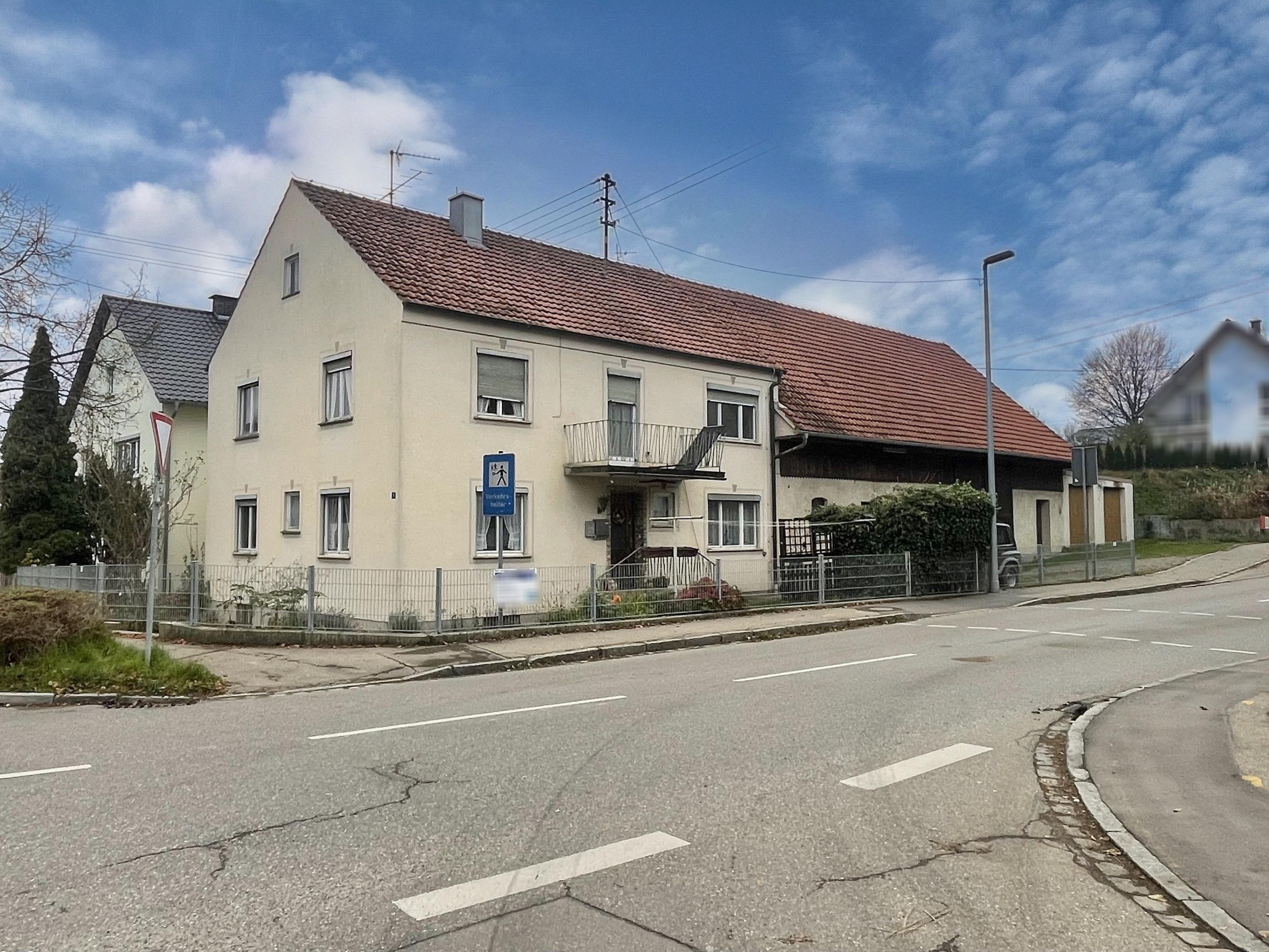 Haus zum Kauf 520.000 € 5 Zimmer 162 m²<br/>Wohnfläche 774 m²<br/>Grundstück Adelsried Adelsried 86477