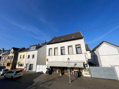 Haus zum Kauf 329.000 € 11 Zimmer 260 m² 908 m² Grundstück Kruft 56642