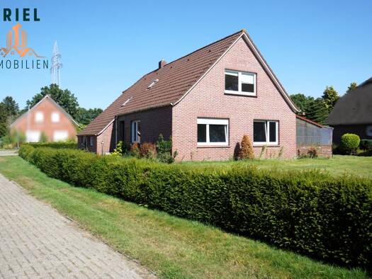 Einfamilienhaus zum Kauf 289.000 € 8 Zimmer 205 m² 1.625 m² Grundstück Rahe Aurich 26605