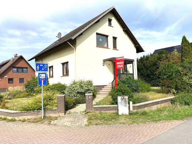 Einfamilienhaus zum Kauf provisionsfrei 209.000 € 8 Zimmer 139 m² 796 m² Grundstück Alter Kirchweg 13 Eisbergen Porta Westfalica 32457