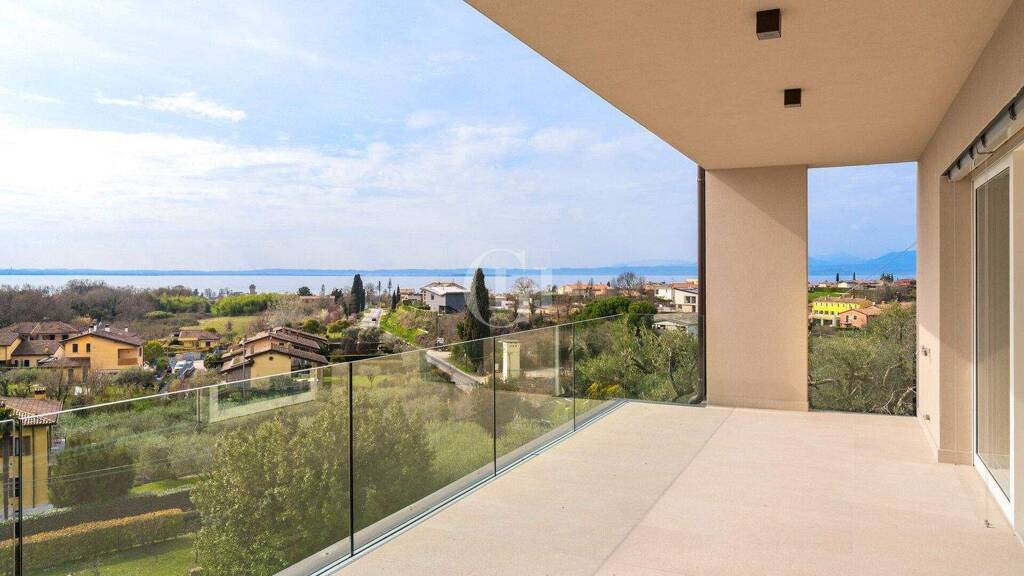 Wohnung zum Kauf - Erstbezug 1.395.000 € 3 Zimmer 96 m² 1. Geschoss frei ab sofort Via Montioni Lazise 37017