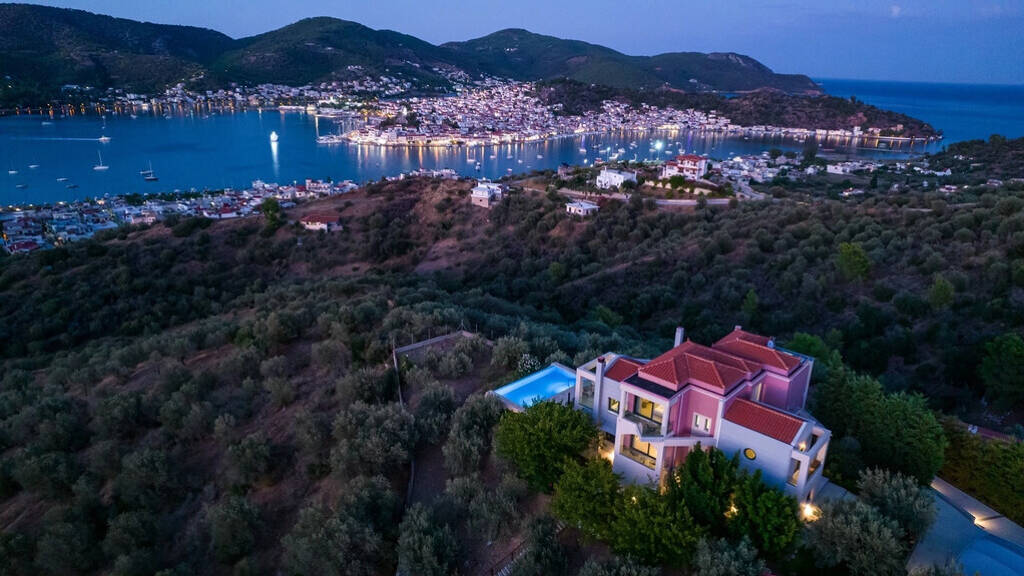 Villa zum Kauf 2.600.000 € 8 Zimmer 450 m² 7.500 m² Grundstück Peloponnes