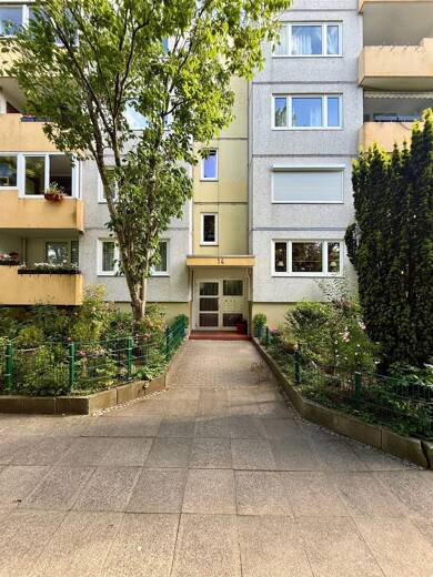 Wohnung zum Kauf 185.000 € 3 Zimmer 81 m² 2. Geschoss frei ab 01.09.2025 Helsinkistr. 14 Mettenhof Bezirk 2 Kiel 24109