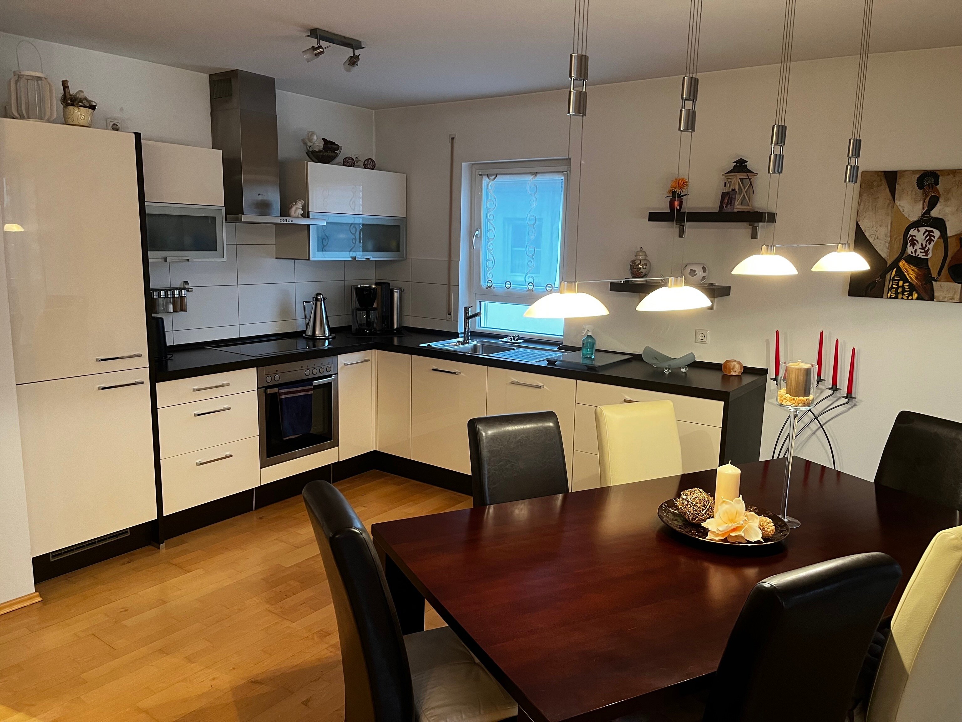 Wohnung zur Miete 1.000 € 3 Zimmer 82 m²<br/>Wohnfläche 1.<br/>Geschoss 01.03.2025<br/>Verfügbarkeit Süd Schwabach 91126