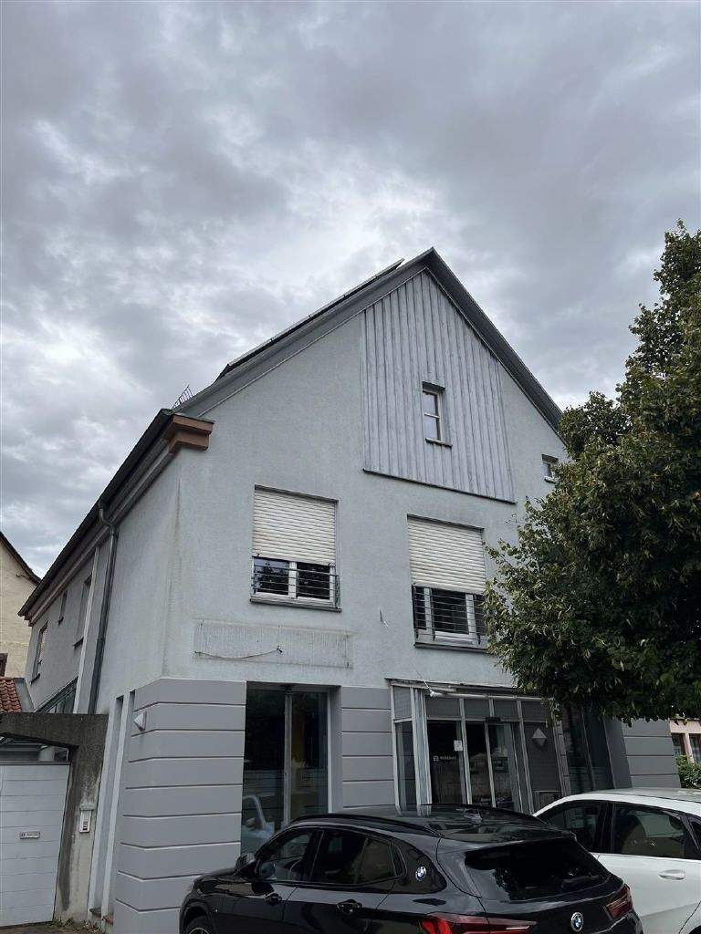 Immobilie in Königheim - ehemalige Bankfiliale mit großzügiger Wohnung in guter Lage von Königheim - Bild 0