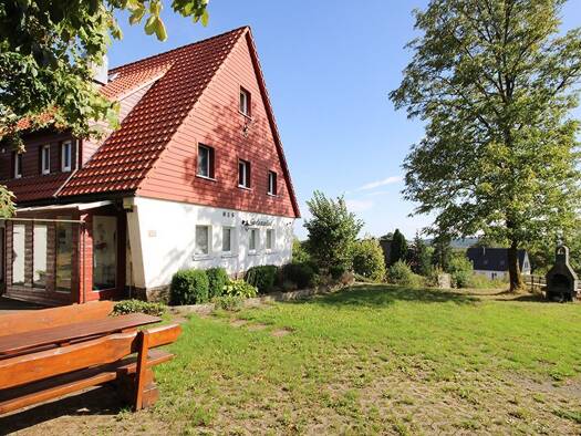 Doppelhaushälfte zum Kauf 149.000 € 6 Zimmer 123 m² 2.225 m² Grundstück Hohegeiß Braunlage 38700