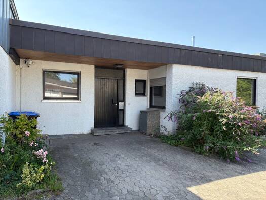 Reihenmittelhaus zum Kauf 320.000 € 4 Zimmer 107 m² 390,3 m² Grundstück Crailsheim 74564