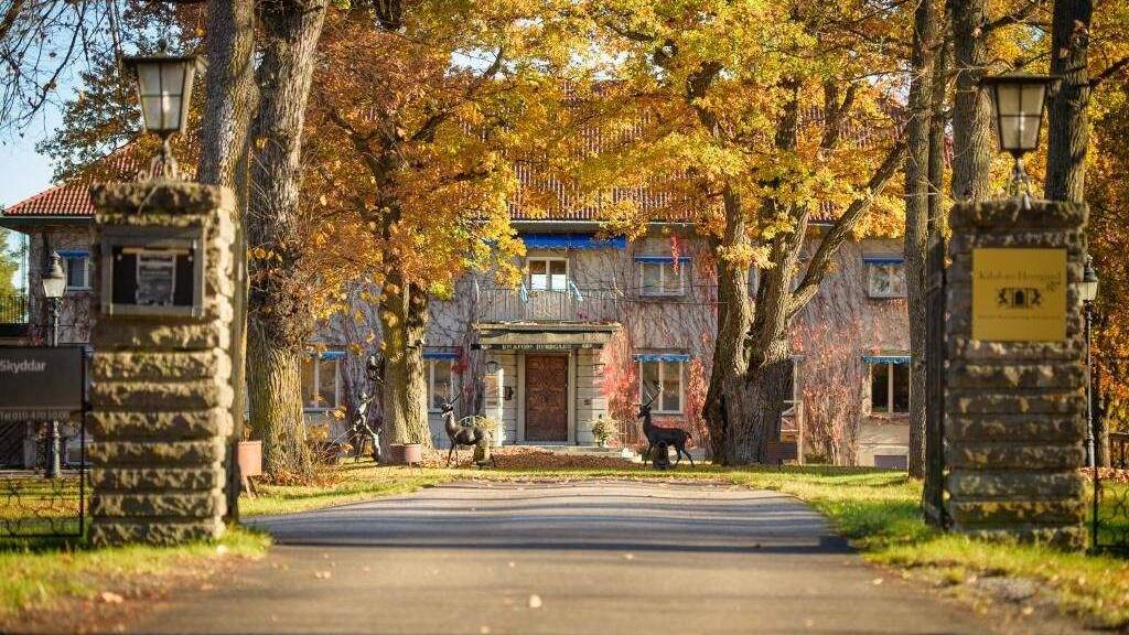 Haus zum Kauf 2.350.000 € 50 Zimmer 1.900 m² 55.000 m² Grundstück Kilafors 823 30