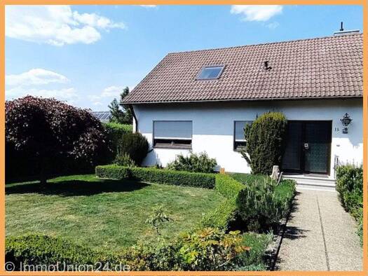 Einfamilienhaus zum Kauf 5,5 Zimmer 200 m² 861 m² Grundstück frei ab sofort Langenzenn 90579