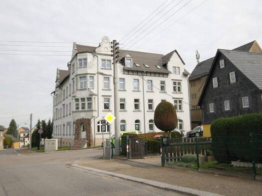 Wohnung zur Miete 468 € 3 Zimmer 78 m² 2. Geschoss frei ab 01.02.2026 Obere Hauptstraße 33 Hartmannsdorf 09232