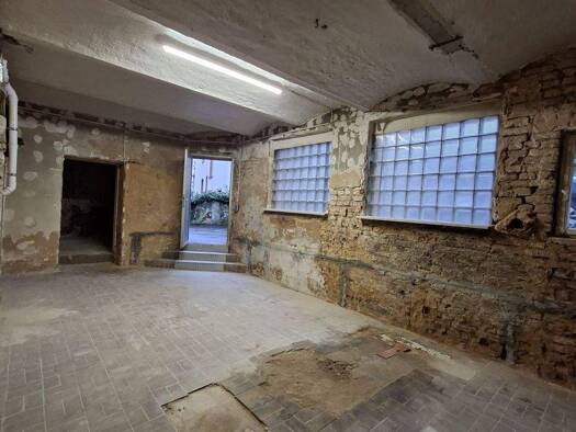 Lagerhalle zur Miete 500 € 10 m² Lagerfläche Sachsenhausen Frankfurt am Main 60599