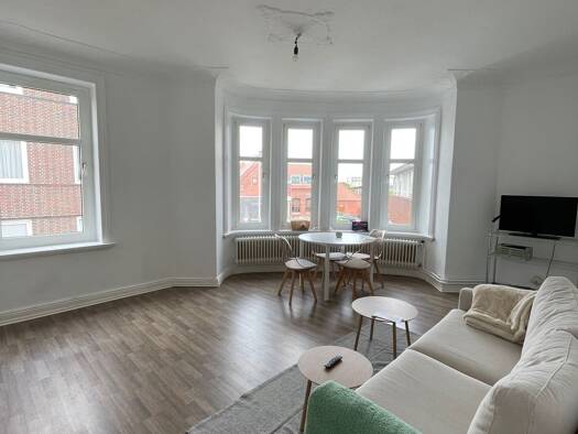 Wohnung zur Miete 780 € 2,5 Zimmer 74 m² Geschoss 2/3 frei ab 01.01.2027 Cuxhaven 27472