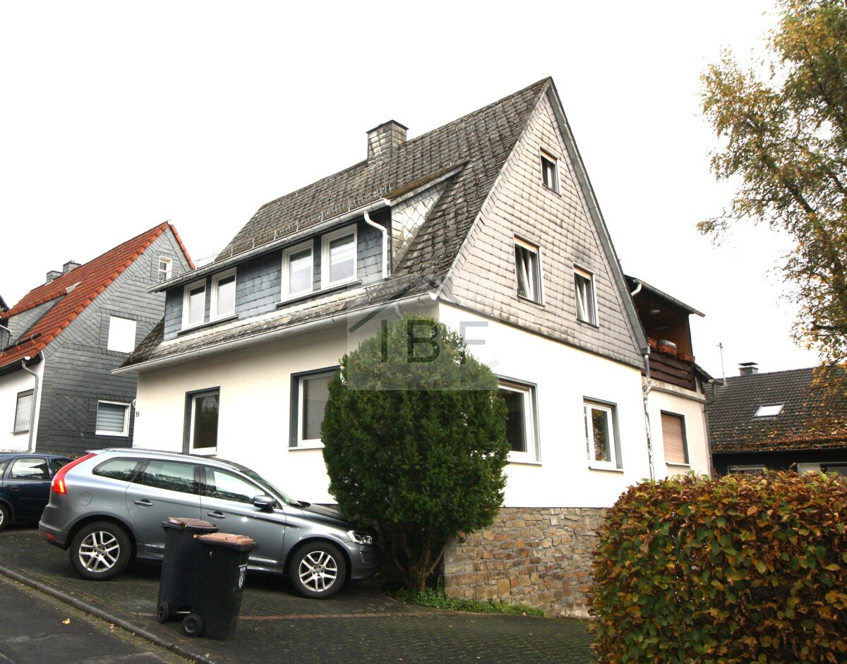 Mehrfamilienhaus zum Kauf 210.000 € 7 Zimmer 186 m²<br/>Wohnfläche 341 m²<br/>Grundstück Niederschelden Siegen 57080