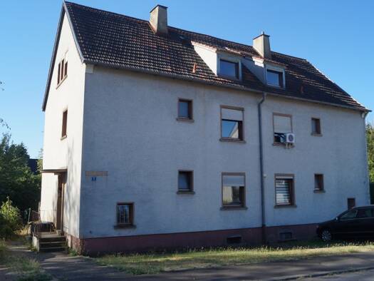 Doppelhaushälfte zum Kauf provisionsfrei 95.000 € 7 Zimmer 118 m² 627 m² Grundstück frei ab sofort Wellesweiler Neunkirchen 66539