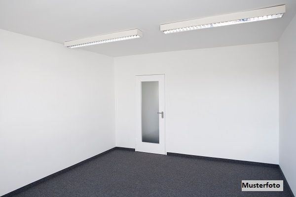 Wohnung zum Kauf 39.500 € 4 Zimmer 83 m²<br/>Wohnfläche Zschortau Wiedemar 04509