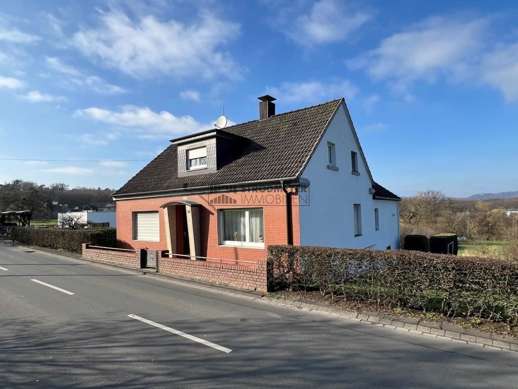 Einfamilienhaus zum Kauf 270.000 € 5,5 Zimmer 164 m²<br/>Wohnfläche 762 m²<br/>Grundstück Fley / Helfe Hagen 58093