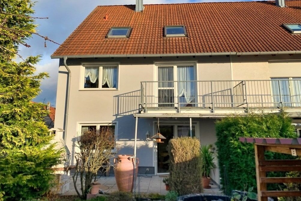 Reihenendhaus zum Kauf 398.000 € 5 Zimmer 185 m²<br/>Wohnfläche 250 m²<br/>Grundstück Schwebheim 97525