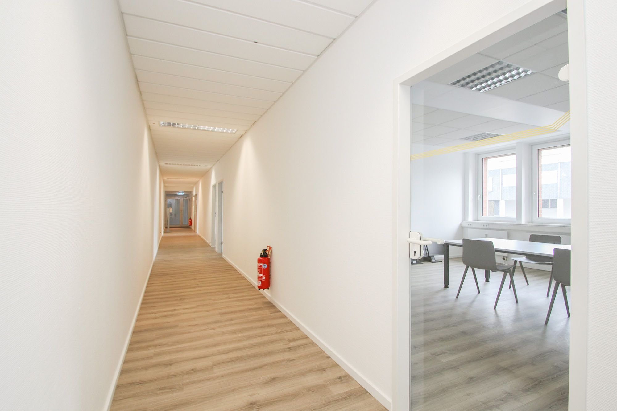 Bürofläche zur Miete provisionsfrei 6,95 € 319,8 m²<br/>Bürofläche ab 155,7 m²<br/>Teilbarkeit Clausen Wuppertal 42285