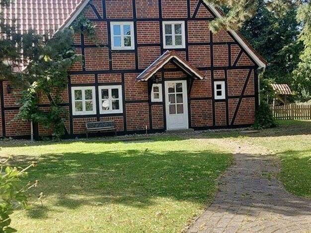 Doppelhaushälfte zur Miete 1.600 € 6 Zimmer 190 m² 600 m² Grundstück frei ab 01.11.2026 Nieklitz Gallin 19258