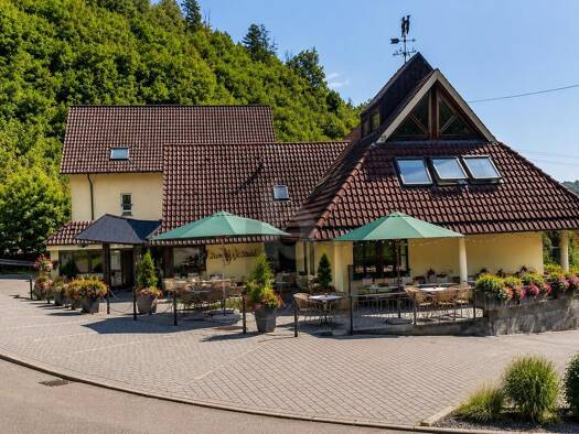 Hotel zum Kauf 950.000 € 16 Zimmer 974 m² Grundstück Oberndorf Oberndorf am Neckar 78727