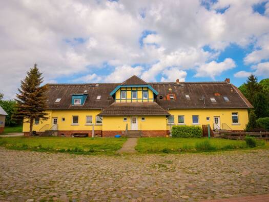 Wohnung zur Miete 893 € 3 Zimmer 105 m² 1. Geschoss frei ab sofort Kastanienweg 6 Langendorfer Berg Stralsund 18437